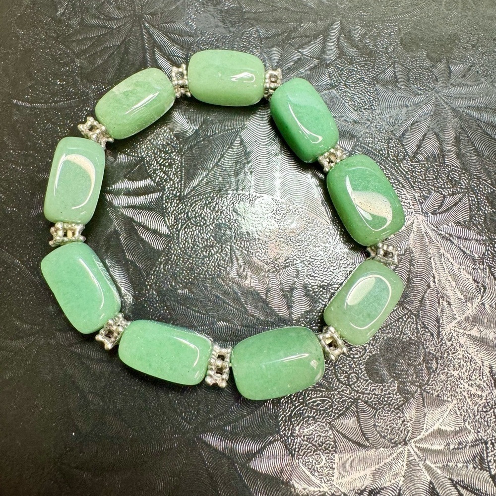 Green Aventurine Gemstone Bead‎ Stretch Bracelet - Picture 2 of 6